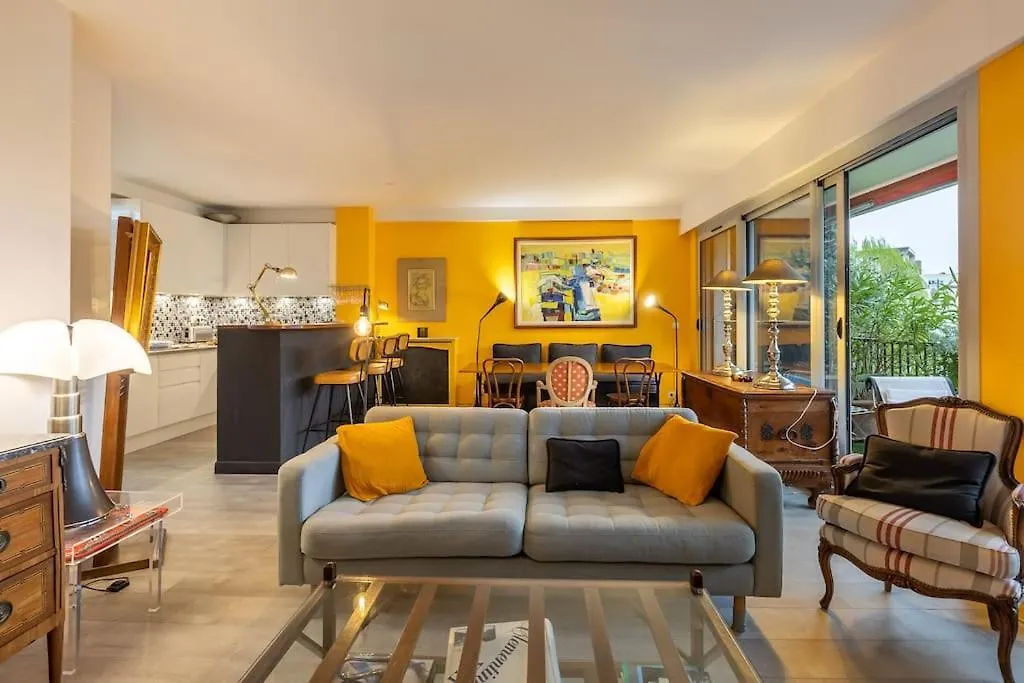 Apartment L'assomption De Charme Avec Balcon *