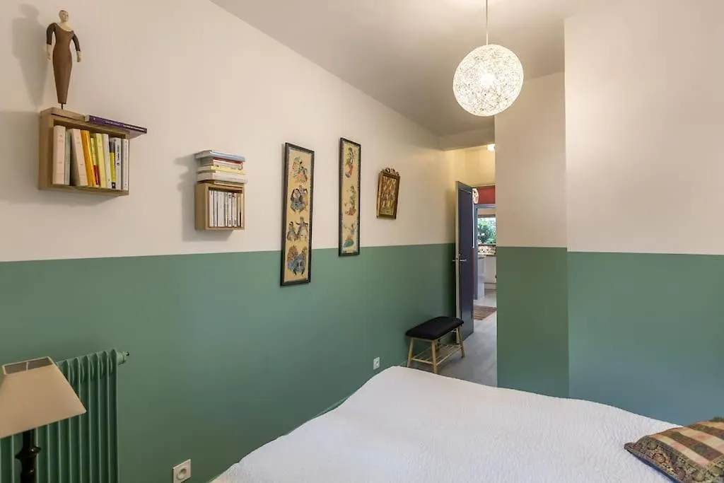 L'assomption De Charme Avec Balcon * باريس